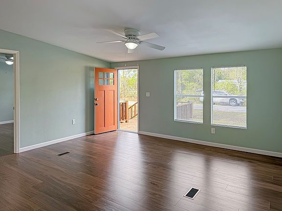 2nd image of 128 Dogwood Ave