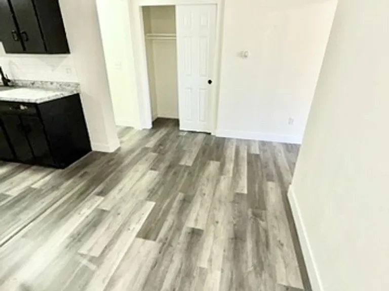 1 and 2 bed Apartments! Many with W/D in unit! Rent Specials! Call Today! Tour Today! — Photo 34