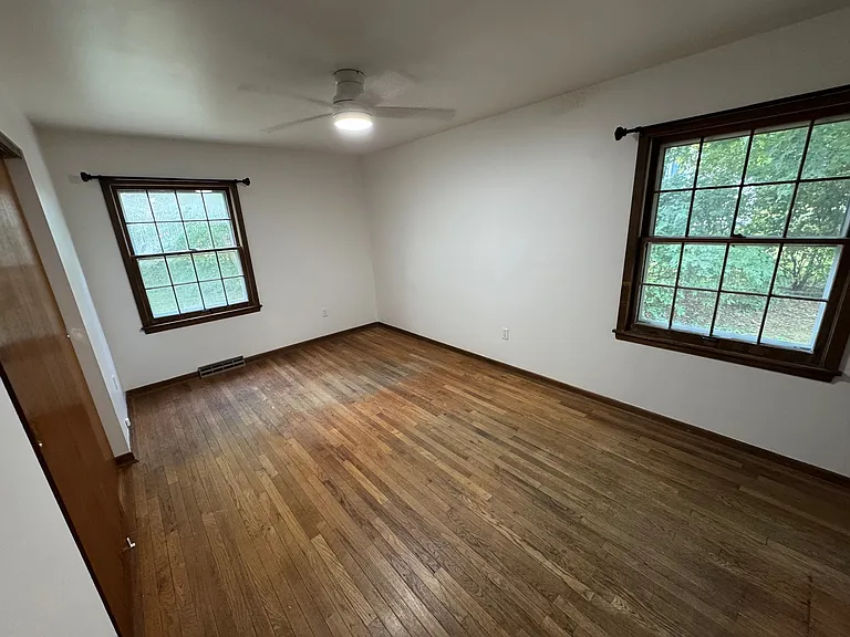 5200 Winterhill Ct — Photo 12