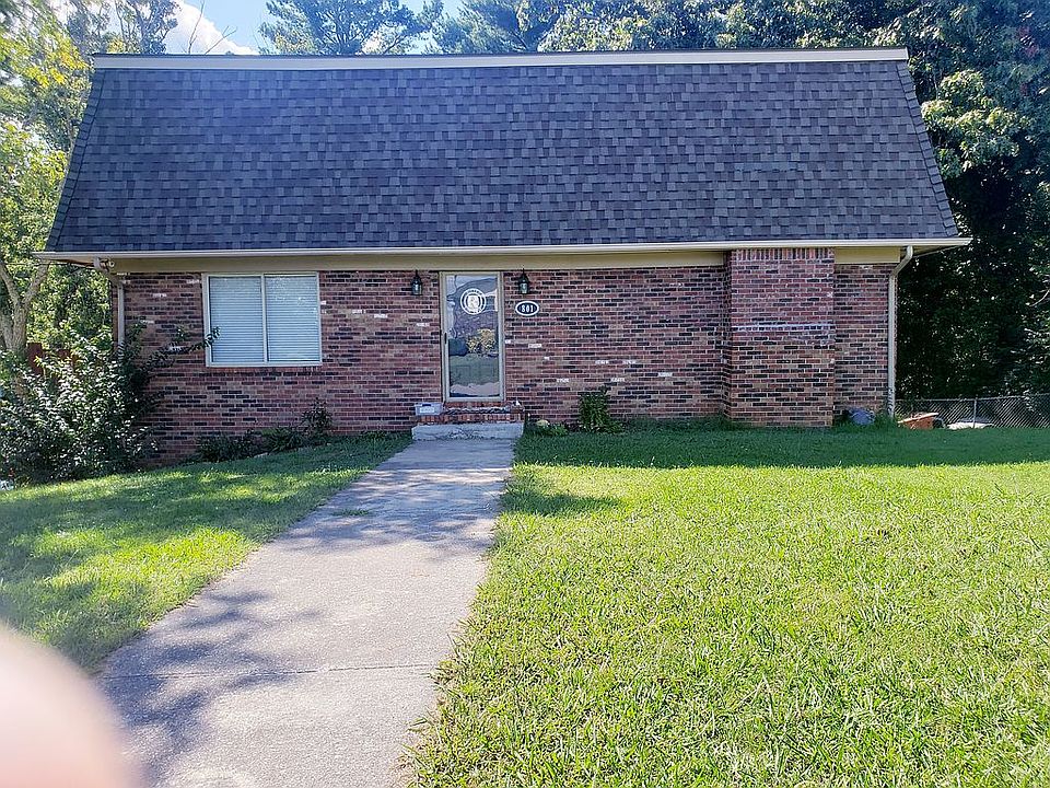 1st image of 801 Brentwood Dr