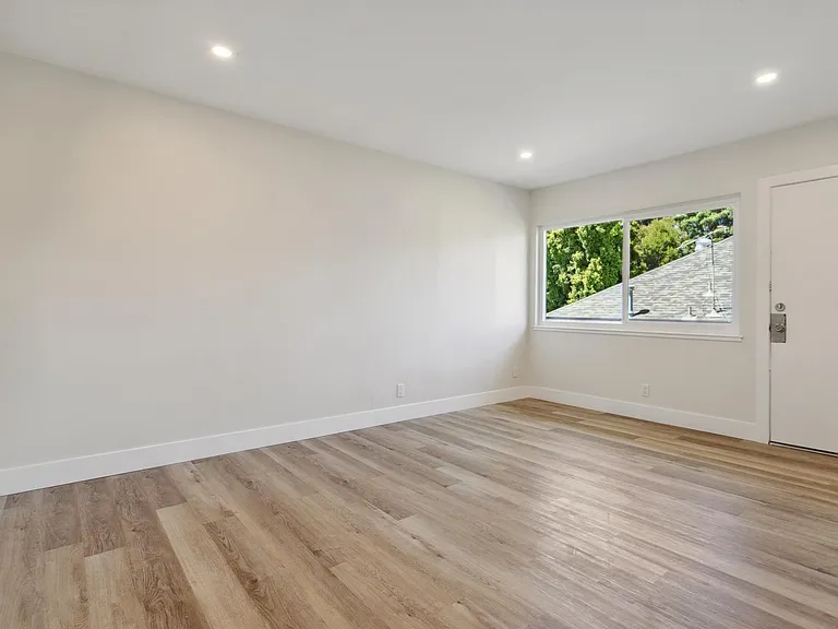 3441 Laguna Ave #2 — Photo 21