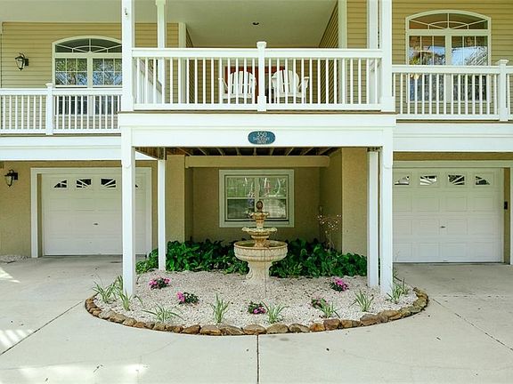 3rd image of 350 Sanctuary Dr