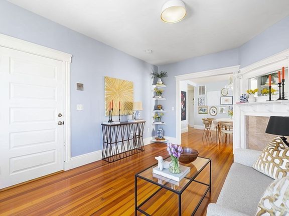 4th image of 41 Sudan St #Penthouse
