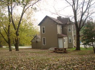 13 Depot St, Penn, PA 15675