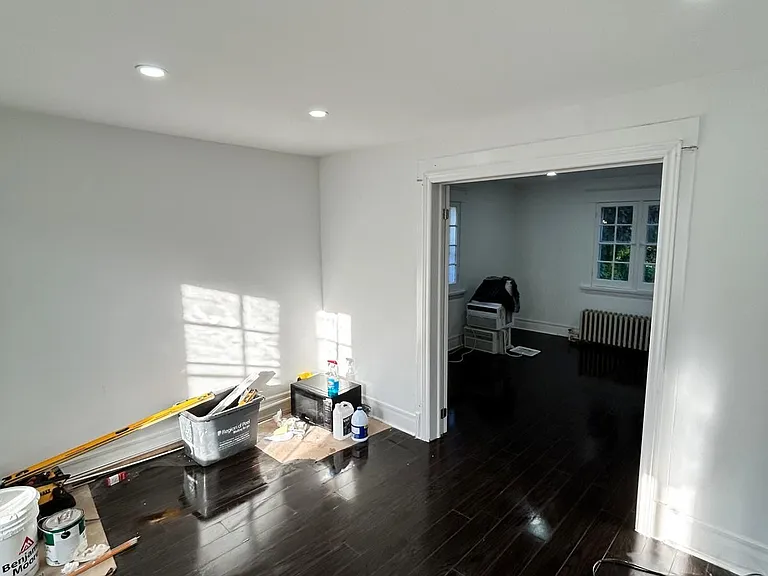 37 Clarence St — Photo 8