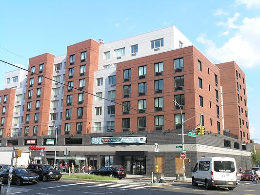 4th image of 17802 Hillside Ave #515