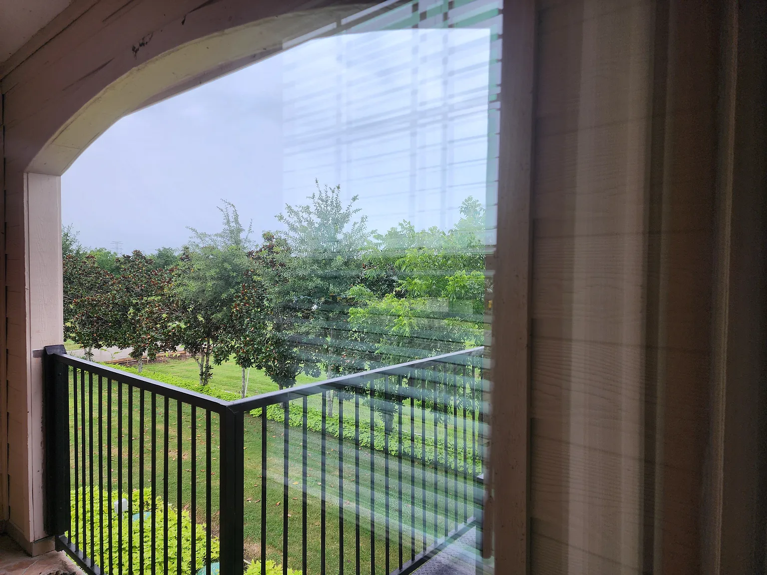 3 bed, 1400 sqft, $1,700 — Photo 2