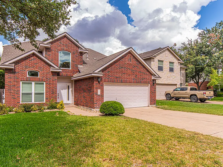2208 Portwood Bend Cv — Photo 1