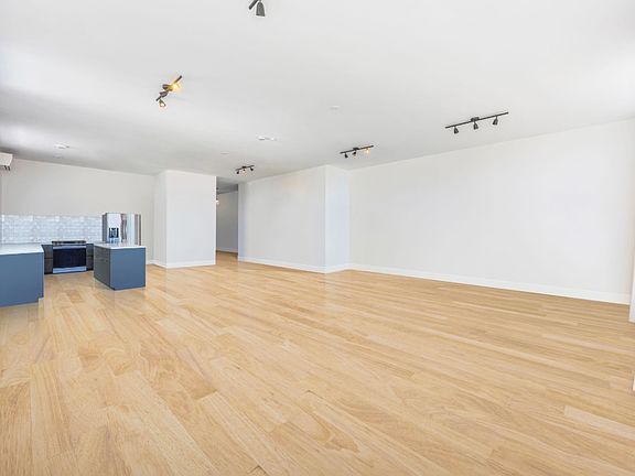 2nd image of 2101 College Point Blvd Floor 2