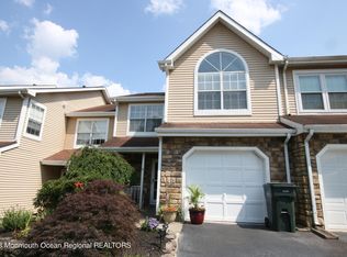 6 Shire Pl, Tinton Falls, NJ 07753