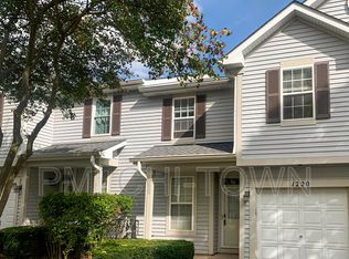 1220 Denver Ct, Naperville, IL