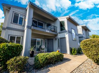 249 Ridgetop Dr APT 241, Redding, CA 96003