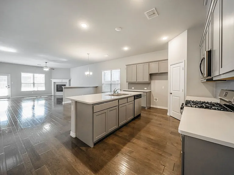 3716 Peach Blossom Rd — Photo 10