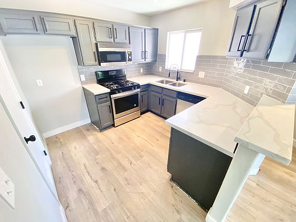 4th image of 4555 E Sahara Ave Unit 272