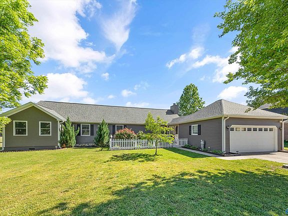 2nd image of 148 Winter Ridge Dr