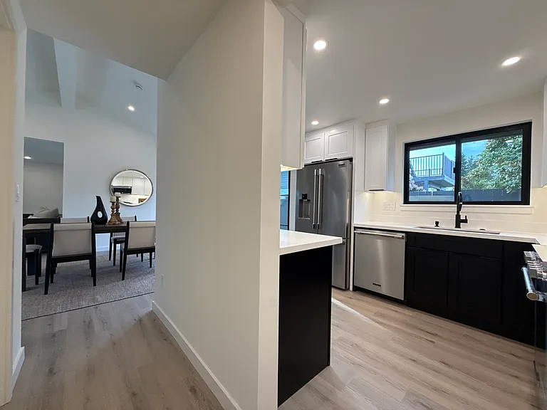 1068 Harding St — Photo 25