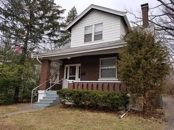 1st image of 2874 Montana Ave