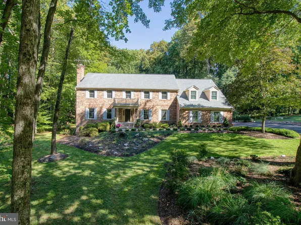 11136 Rich Meadow Dr, Great Falls, VA 22066