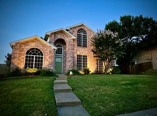 1200 Paul Dr, Cedar Hill, TX 75104