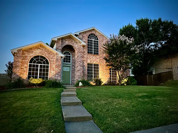 1200 Paul Dr, Cedar Hill, TX 75104