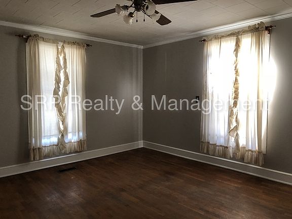 3rd image of 2110 Withers St