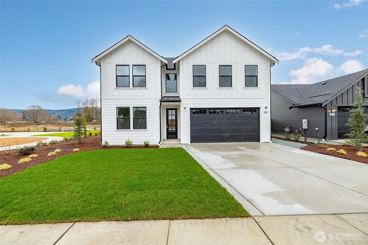 613 Legacy Way photo 1