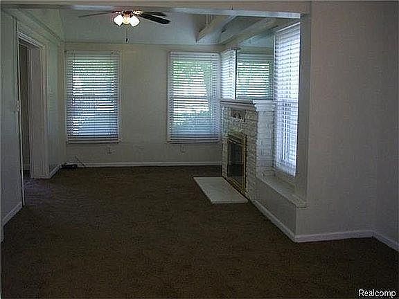 1st image of 304006 Everett St