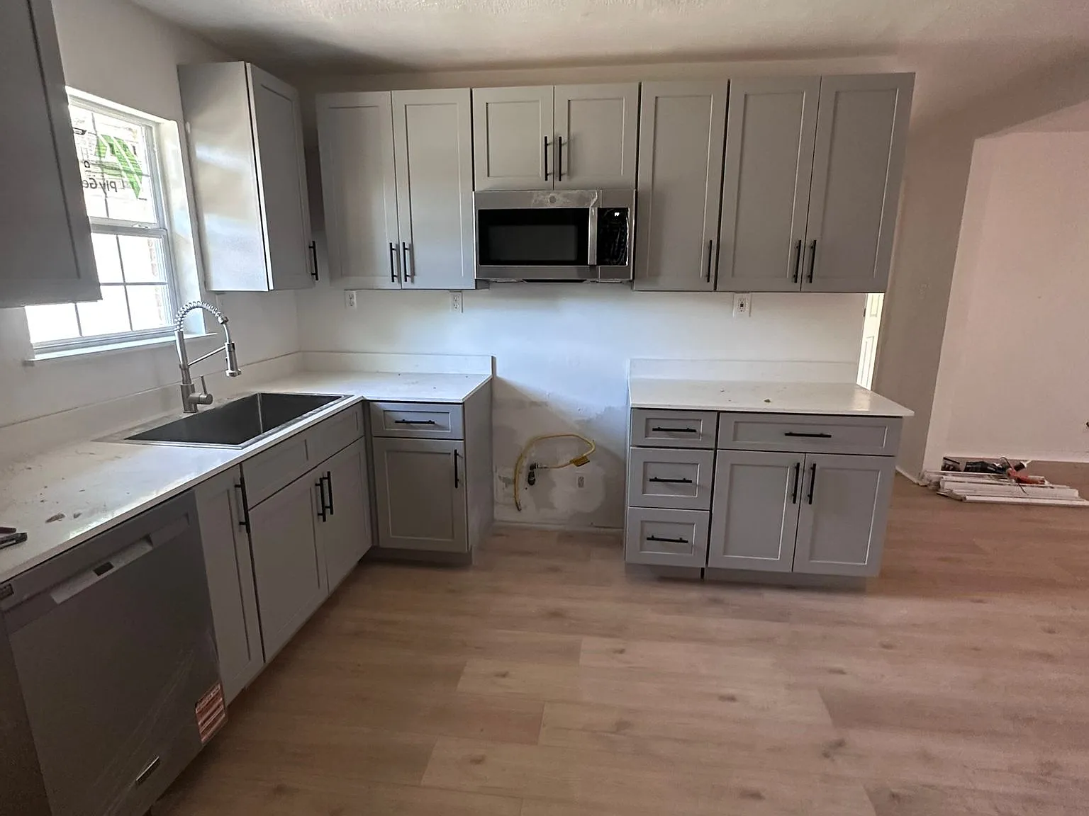 202 Red Oak Cir — Photo 2