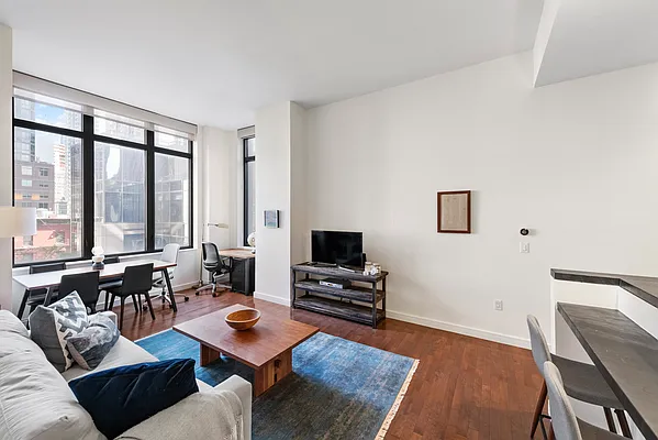 Rented by Compass | media 26