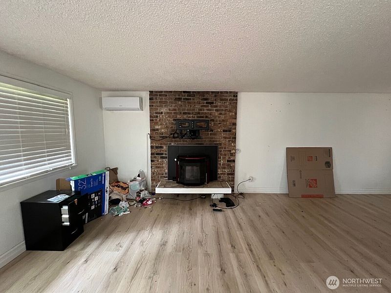 3rd image of 5203 205th Street Ct E