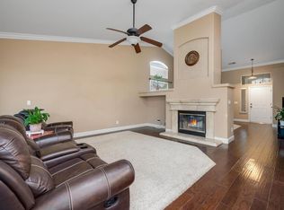 2933 E Palisade Dr, Fresno, CA