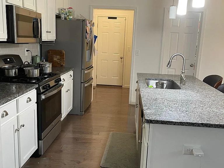 1564 Zestar Dr — Photo 12