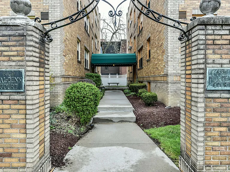 6351 Walnut St #7 — Photo 2