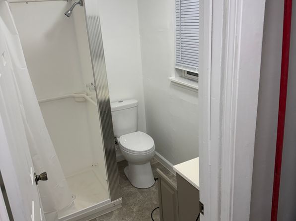 116 & 118 W Noble St #116