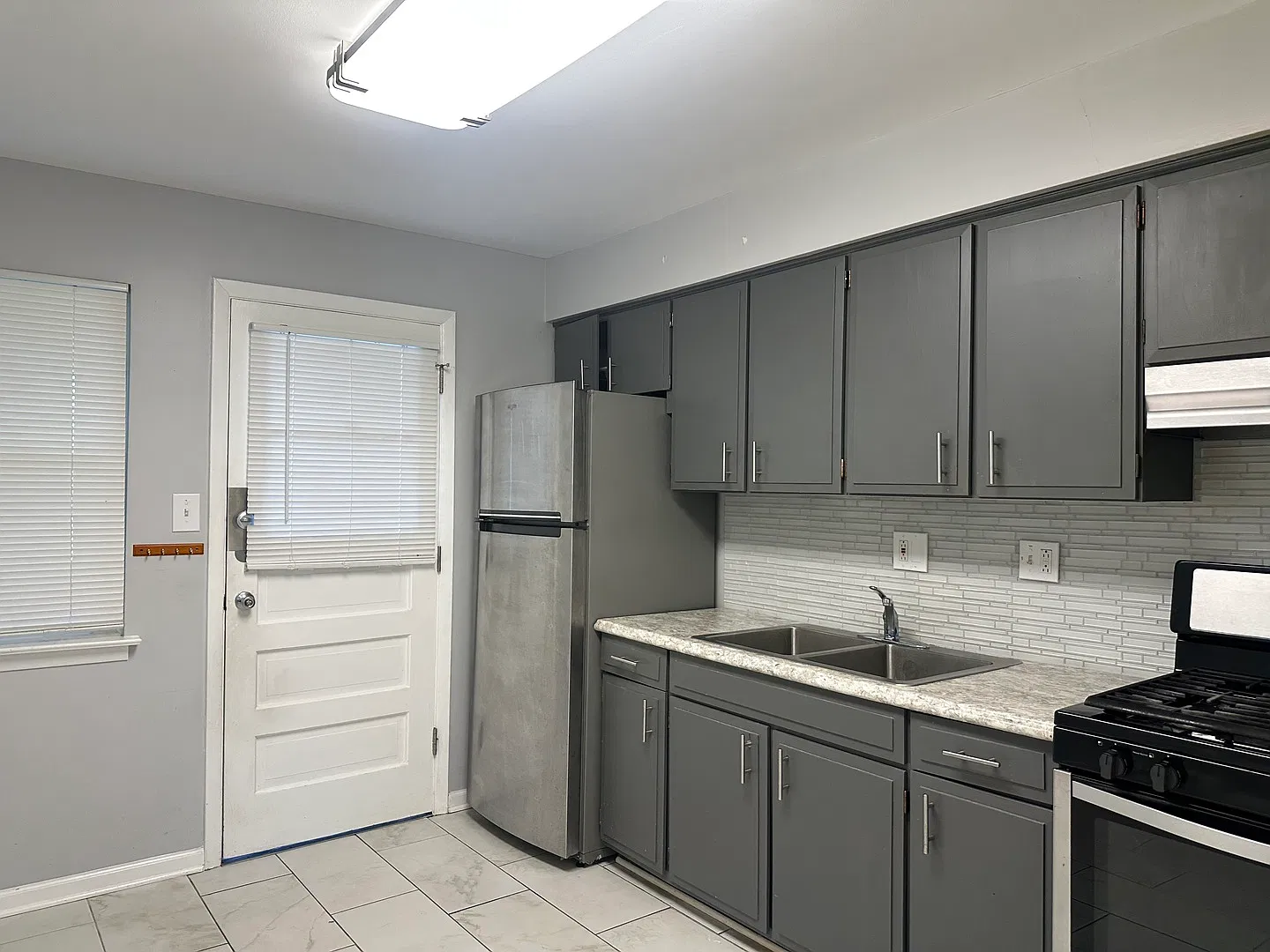 1 bed, 650 sqft, $1,550 — Photo 3
