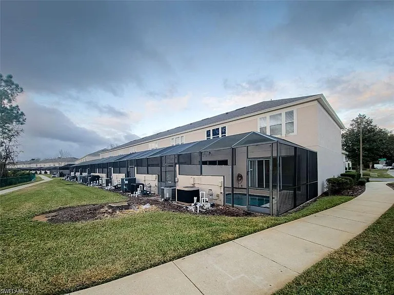 2332 Silver Palm Dr — Photo 24
