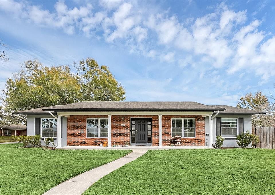 1st image of 3633 Macarthur Dr