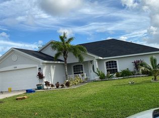 558 SW Grove Ave, Port Saint Lucie, FL 34983