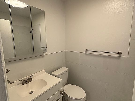 4th image of 510 Monticello Ave APT 19