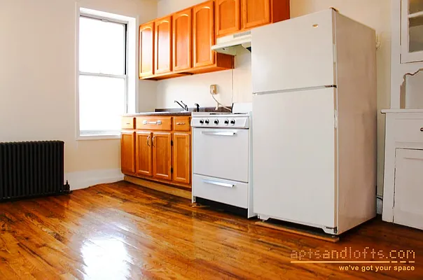 Rented by aptsandlofts.com | media 5