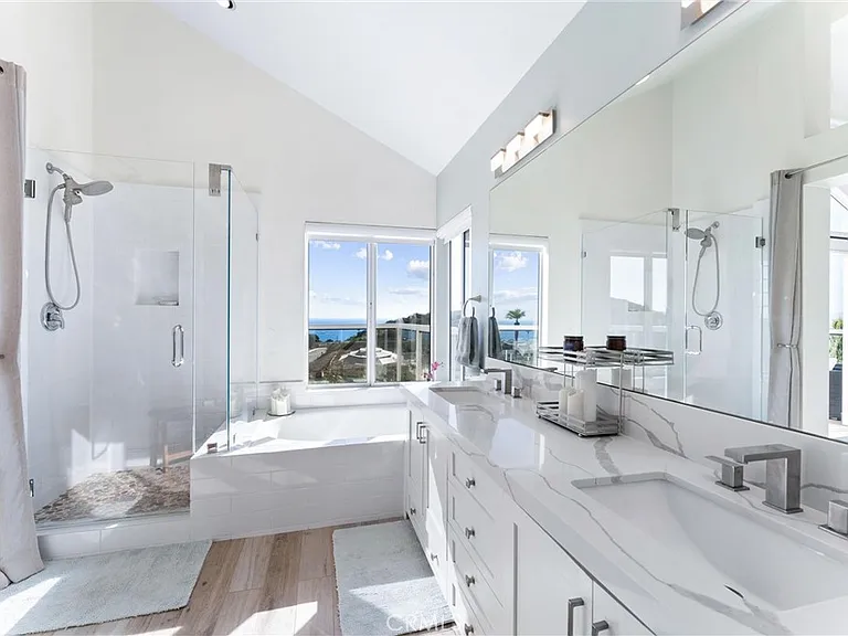 85 Palm Beach Ct — Photo 24