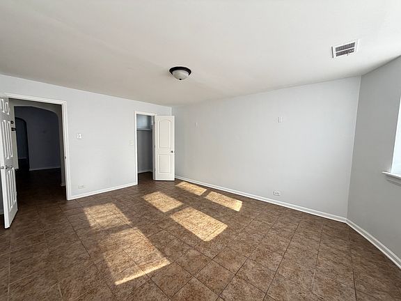 3rd image of 839-841 S 19th Ave #Bs