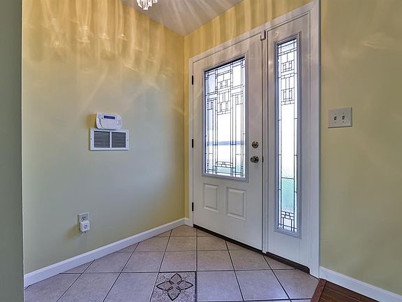 4th image of 3899 Elenor Dr