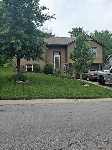 1st image of 1206 SW Graystone Dr