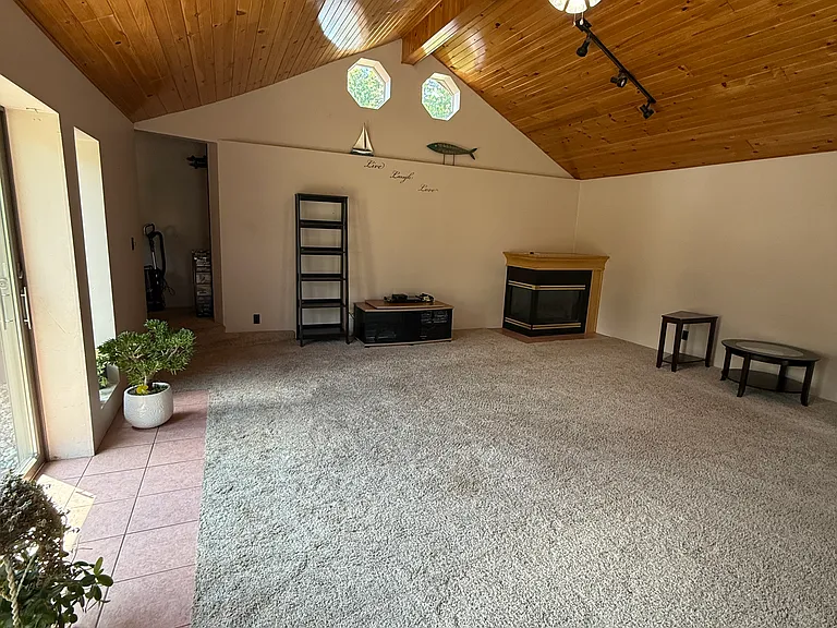 881 E Shore Dr — Photo 23