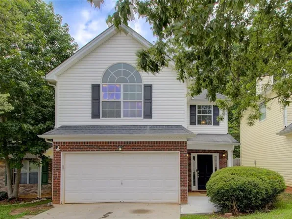 11128 James Madison Dr, Hampton, GA 30228