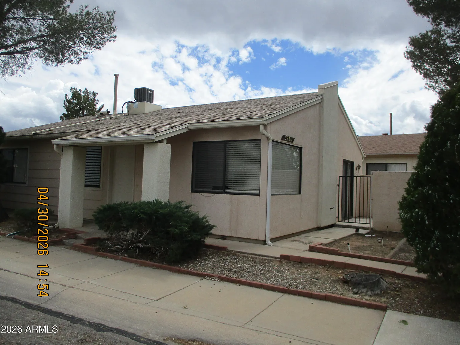 3 bed, 2.0 bath, 1110 sqft, $2,600 — Photo 2