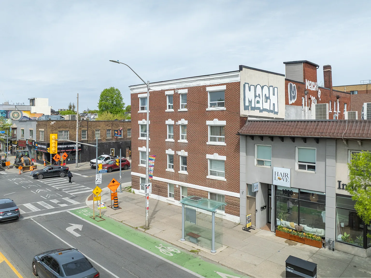 Donlands Apartments — Photo 3