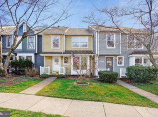 1570 Poplar Grove Dr, Reston, VA 20194