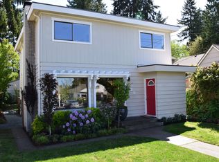 1223 NE 96th St, Seattle, WA 98115